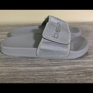 Bebe Woman’s Slides size 9 Gray
